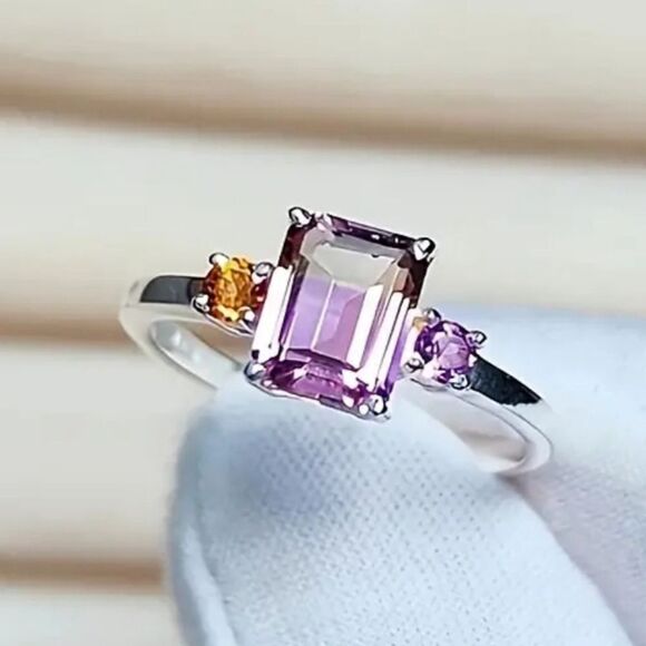 Elegant colorful promise ring size 5 - Picture 5 of 6